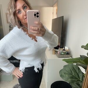 Hera Collection Frayed Hem Sweater